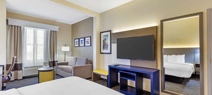 Comfort Suites Hanes Mall Hotels in Forsyth County