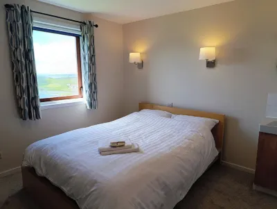Westings Inn Hotels near The Shetland Gallery