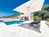 Casa Oliva Villa with private heating pools - Villas