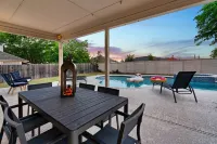 The MAD Hatter - Heated Pool Gameroom & More - Uima-altaat