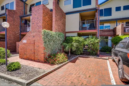 By the Sea Beachfront Apartment Wifi