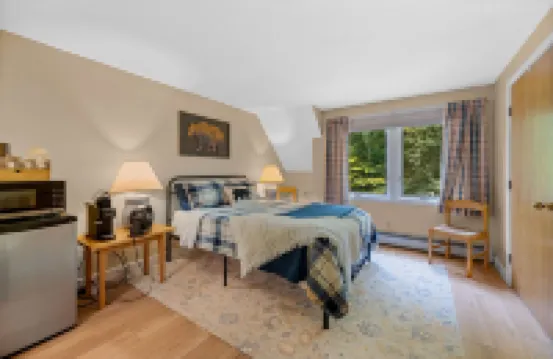 Fall Line Small Studio - Perfect for Two - on Shuttle Route W/ Amenities G6a 1 Bedroom Condo