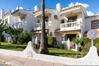 La Campana Apt with Pool by Costarentals - Ref 60