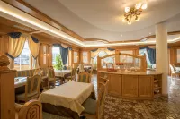 Hotel Chalet all'Imperatore Hotels in Palu