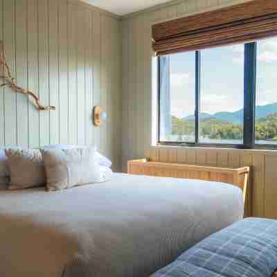 Bluebird Lake Placid Rooms
