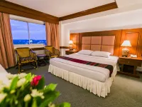 Raya Grand Hotel Hotels near Saveone Market