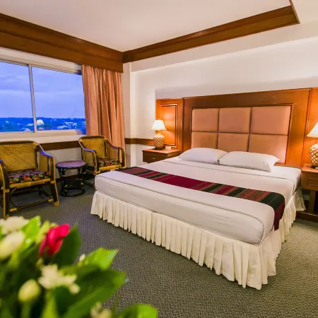 Raya Grand Hotel