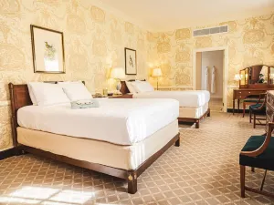 Williamsburg Inn, an Official Colonial Williamsburg Hotel