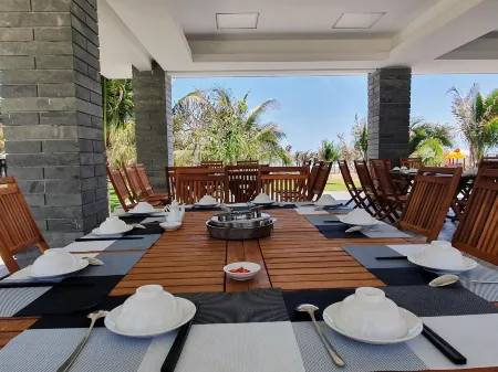 Starlight Villa Beach Resort & Spa