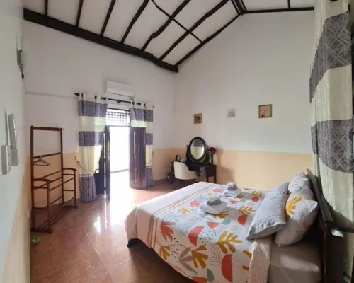 Ja-Elas French Touch 5 Hotels in Gampaha