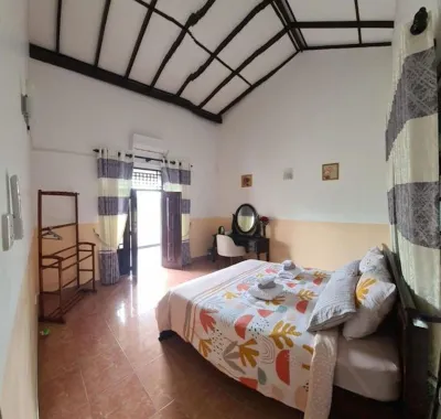 Room in BB - Ja-Elas French Touch 5