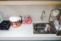 Comfortable and Beautiful Studio Apartment @ Springwood Residence