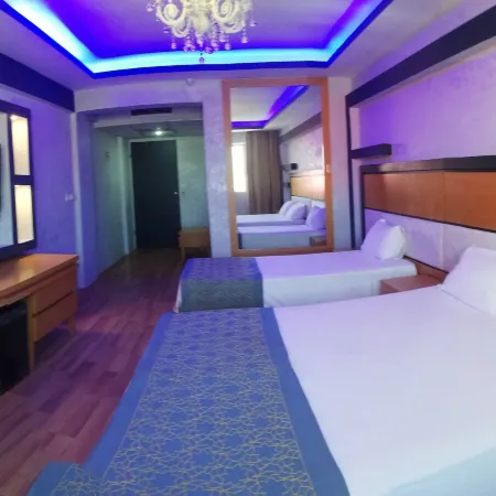 Ünaten Otel Отели рядом с достопримечательностью «Газиэмир»