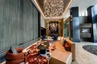 Cozy Apartments Near the Metro