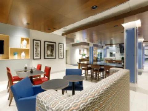 ホリデイ イン エクスプレス & スイーツ スターブリッジ by IHG スターブリッジのホテル