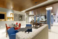 Holiday Inn Express & Suites Sturbridge