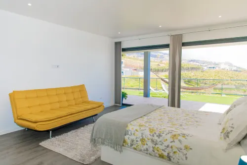 1Br House - Garden & Jacuzzi- Calheta