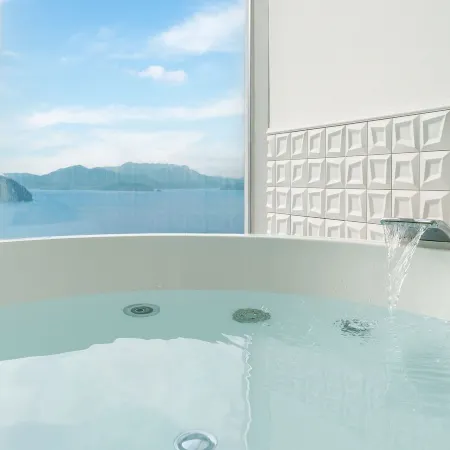 Yeosu Nangman Pension Отели рядом с достопримечательностью «Поле для гольфа The Ocean»