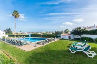 Oura Parque Apartamentos Turisticos - Holiday Parks