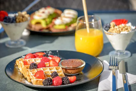 Thealos Santorini Отели в г. Санторини