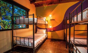 Yes Please! Hostel