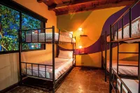 Yes Please! Hostel