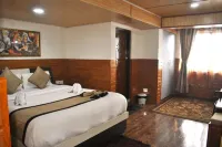 Goroomgo Kasturi Palace Darjeeling Hotels in Darjeeling