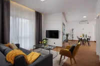 Terra 5 Deluxe Apartment with Parking Hôtels à : Marinici