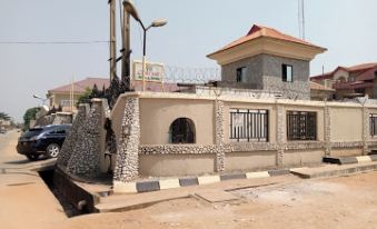 Room in Lodge - Choice Gate Hotel-Business Double