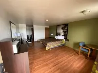 Super 8 by Wyndham Wells - Wifi
