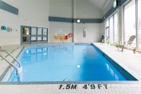 Travelodge by Wyndham Ottawa East - Pool