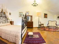 Castello Di Altomonte Ristorante Albergo Hotel a Altomonte