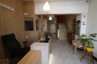 Le Provençal Hotels in Tarascon