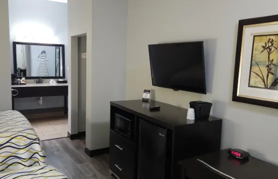 泰勒行政套房酒店