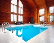 Quality Inn - Pools