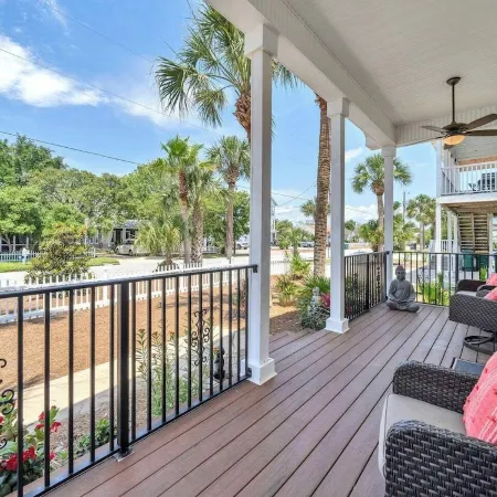 3-Min Walk to Beach, 2 Fully Equipped Homes for Your Destin Getaway