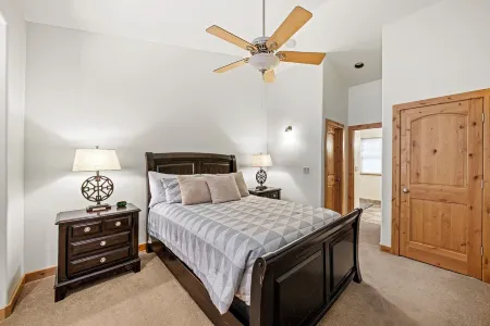 Moose's Mountain Getaway