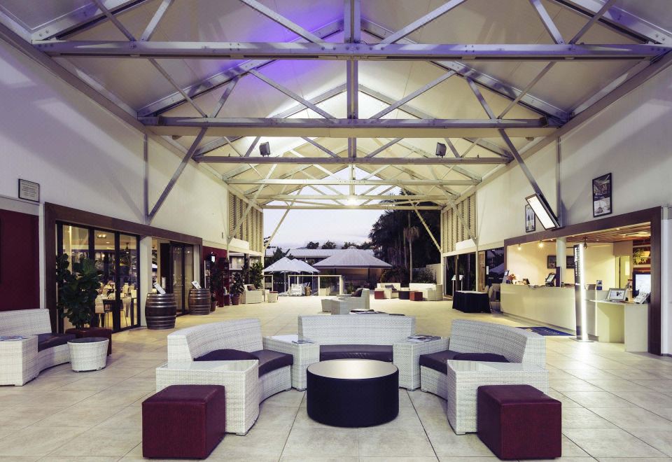 Mercure Townsville Hotel Over view