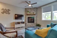 High-end studio with gas fireplace, WiFi, central AC - near restaurants/wineries