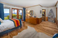 Panoramic Views and Tranquil Nature Escape - Serene Lodge Retreat