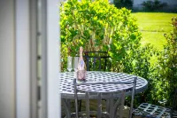 Bayview 72 - 2 Bedroom Chalet - Bayview Oxwich - Chalets