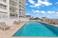 Oceanfront Views and Spacious Balcony - Gorgeous Coastal Retreat