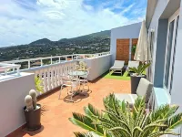 Apartment with sea and mountain views. Close to everything and ideal connections. Hotel a Isla de la Palma