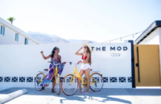 Mod Retreat in Vibrant Palm Springs