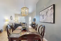 Hill country corner condo at The Waters - central AC, lake views & washer/dryer Hotels in Horseshoe Bay