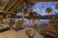 Riverfront Beach Resort Home+Casita & Bar on River