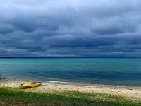 Captivating Lake Views and Spacious Beachfront - Stunning Coastal Retreat