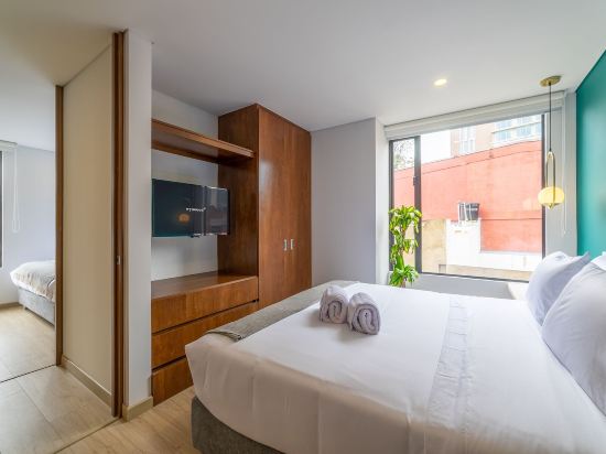 Astounding Tekto Wynwood House