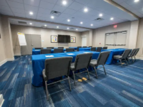 Holiday Inn Express & Suites LAKE CHARLES SOUTH CASINO AREA by IHG Hotels in Lake Charles