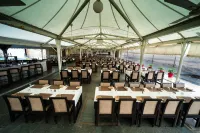 The Gold Beach Resort